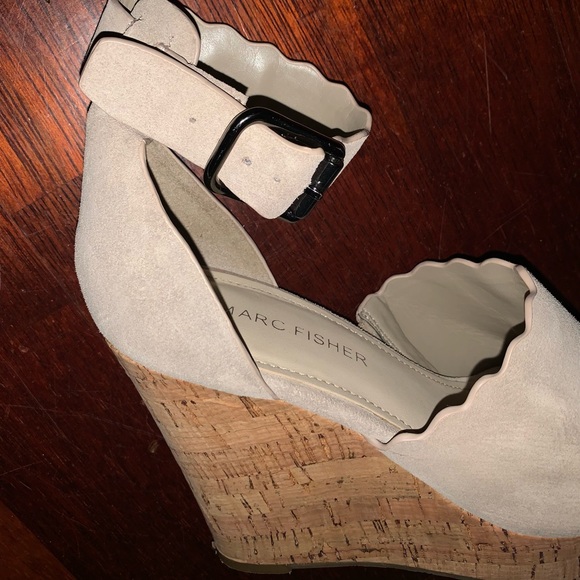 MARC FISHER SUEDE CORK ANKLE STRAP wedges WOMENS size 6 - mint ! - Picture 6 of 16